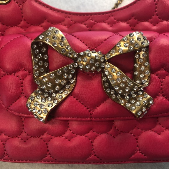 BETSEY JOHNSON Hot Pink Quilted Heart Detail Gold Rhinestone Bow CROSSBODY NEW - Picture 7 of 13